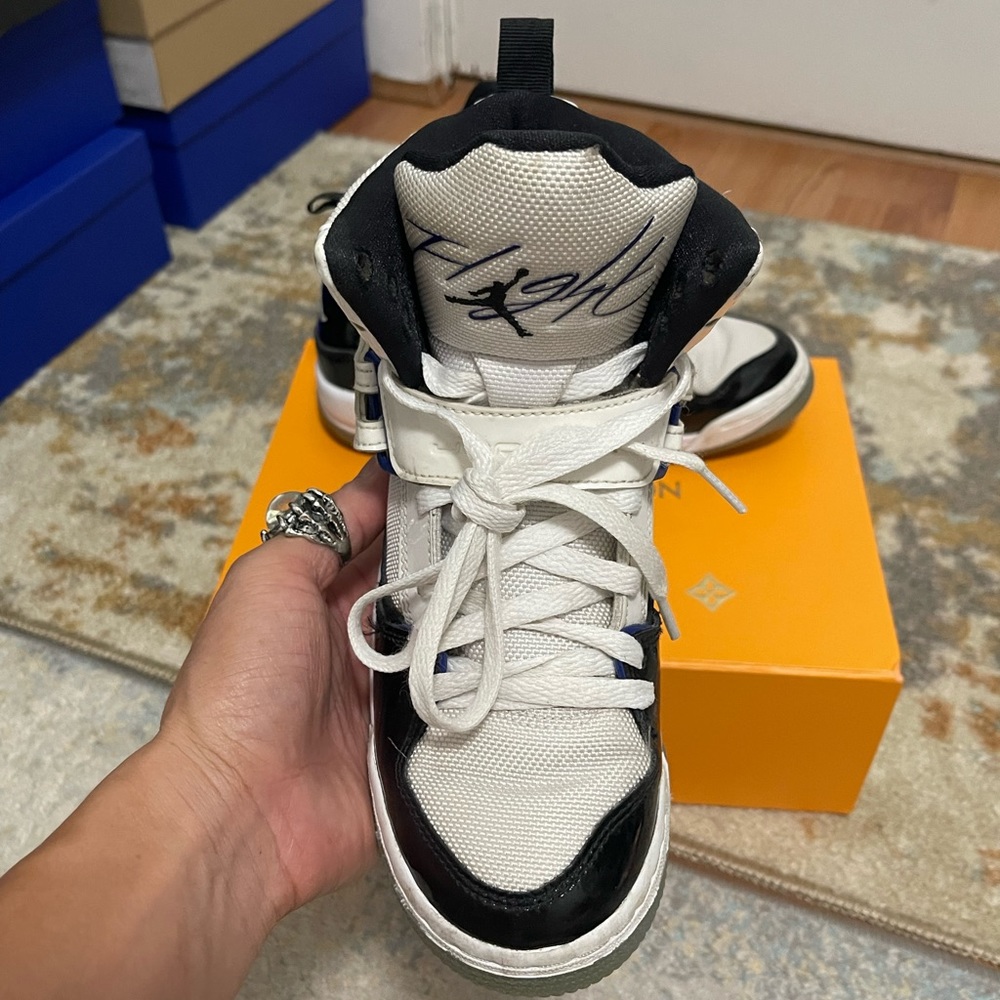 Fair Youth Size 4.5Y Air Jordan Flight 45 High Concord GS Sneakers White/Black - Picture 11 of 14
